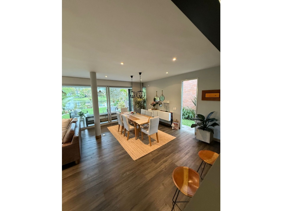Casa a la venta en llanogrande — foto 3