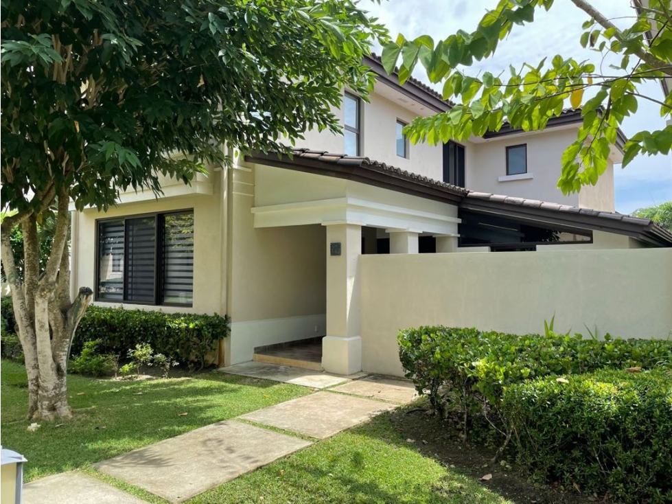CASA A LA VENTA PANAMA PACIFICO RIVER VALLEY
