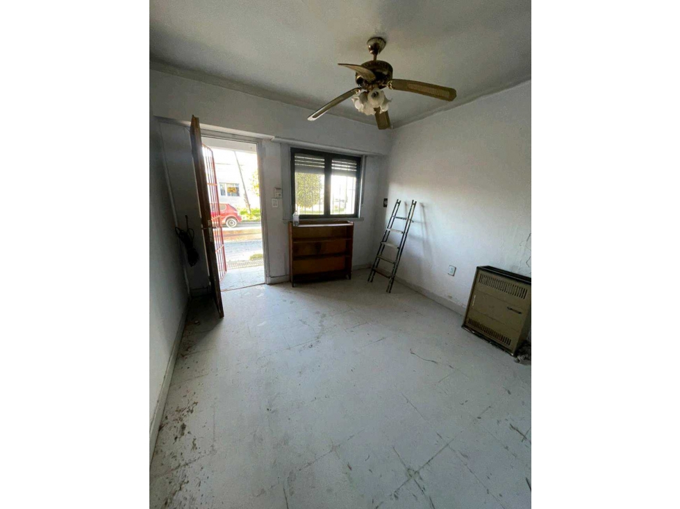CASA A RECICLAR EN VENTA EN TANDIL - 3