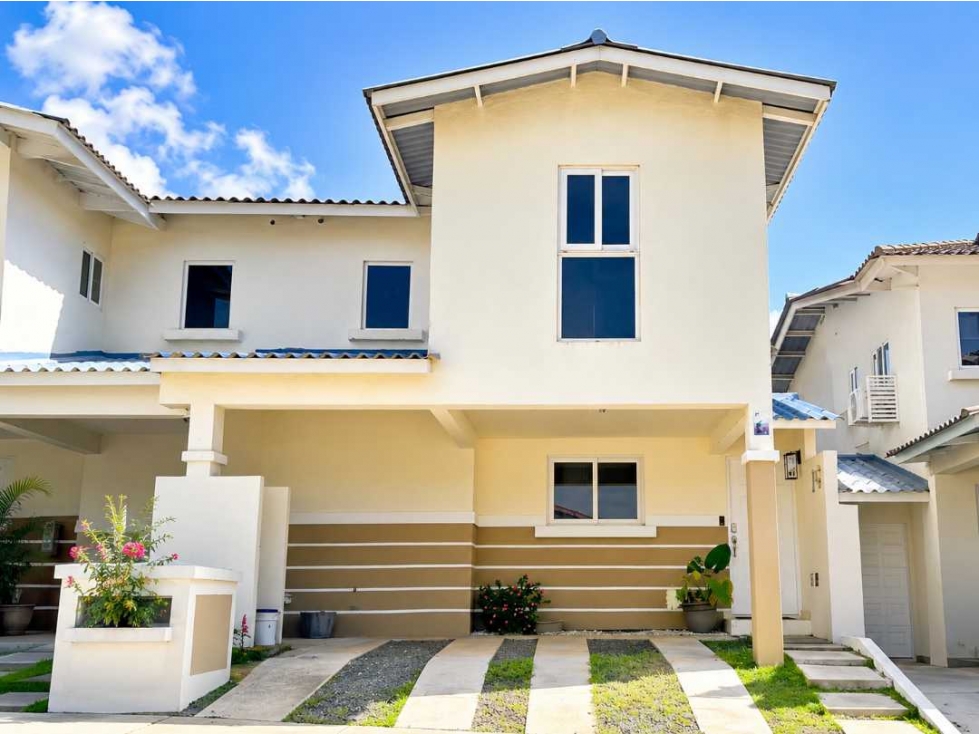 ALQUILER DE CASA AMOBLADA EN ARRAIJAN PLAYA DORADA CP