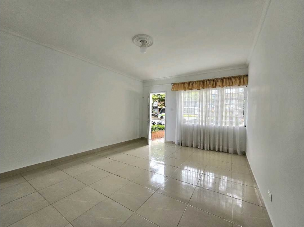 Casa Alta Mixtura en Venta Belén Rosales (359 m²): Renta Multiuso