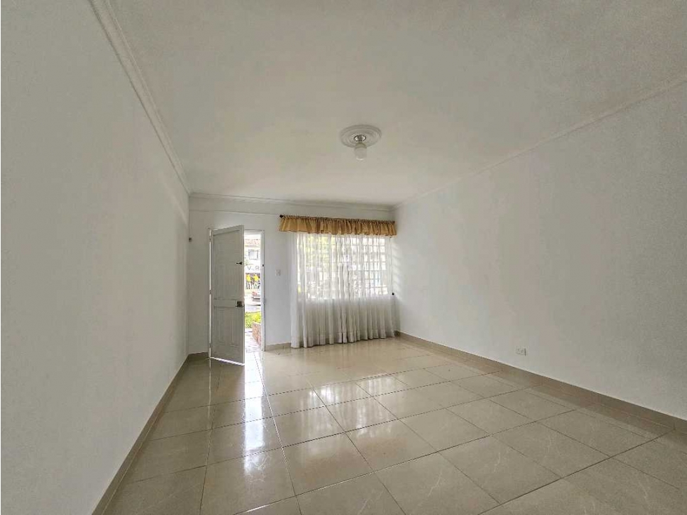 Casa Alta Mixtura en Venta Belén Rosales (359 m²): Renta Multiuso — foto 3