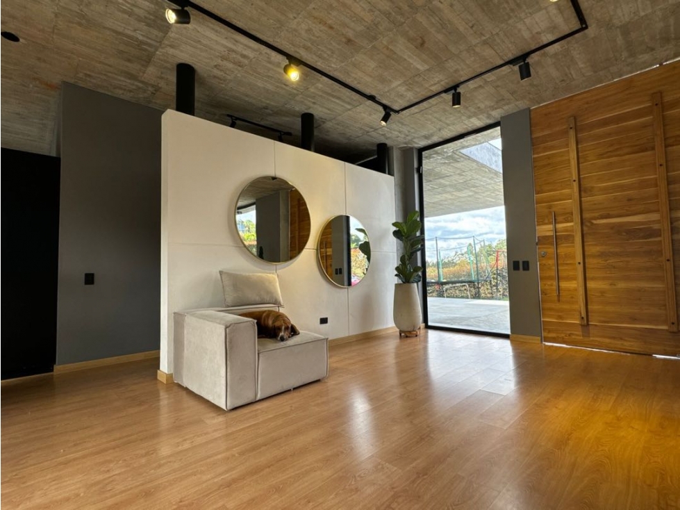 CASA ALTO PALMAS CON PISCINA Y VISTA A BOSQUE NATIVO — foto 3