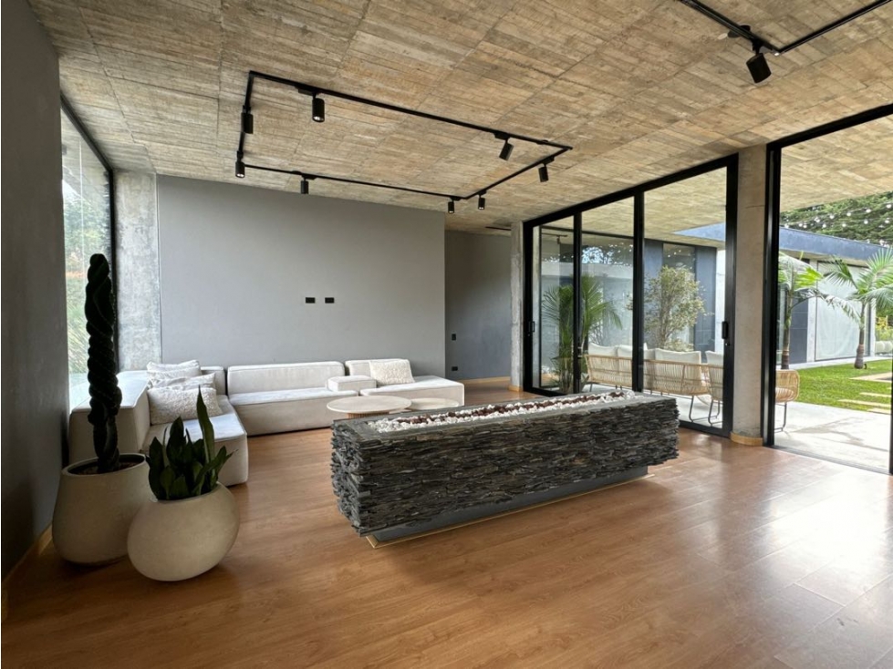 CASA ALTO PALMAS CON PISCINA Y VISTA A BOSQUE NATIVO — foto 5