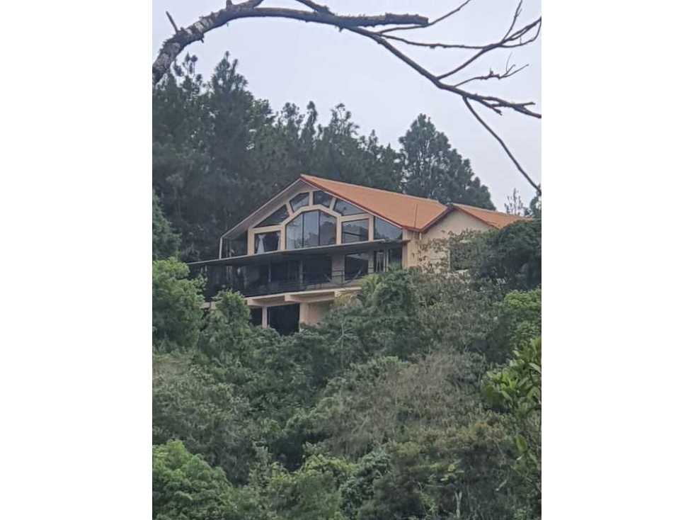 CASA ALTOS DE CERRO AZUL CON VISTA PANORAMICA PANAMÁ — foto 4