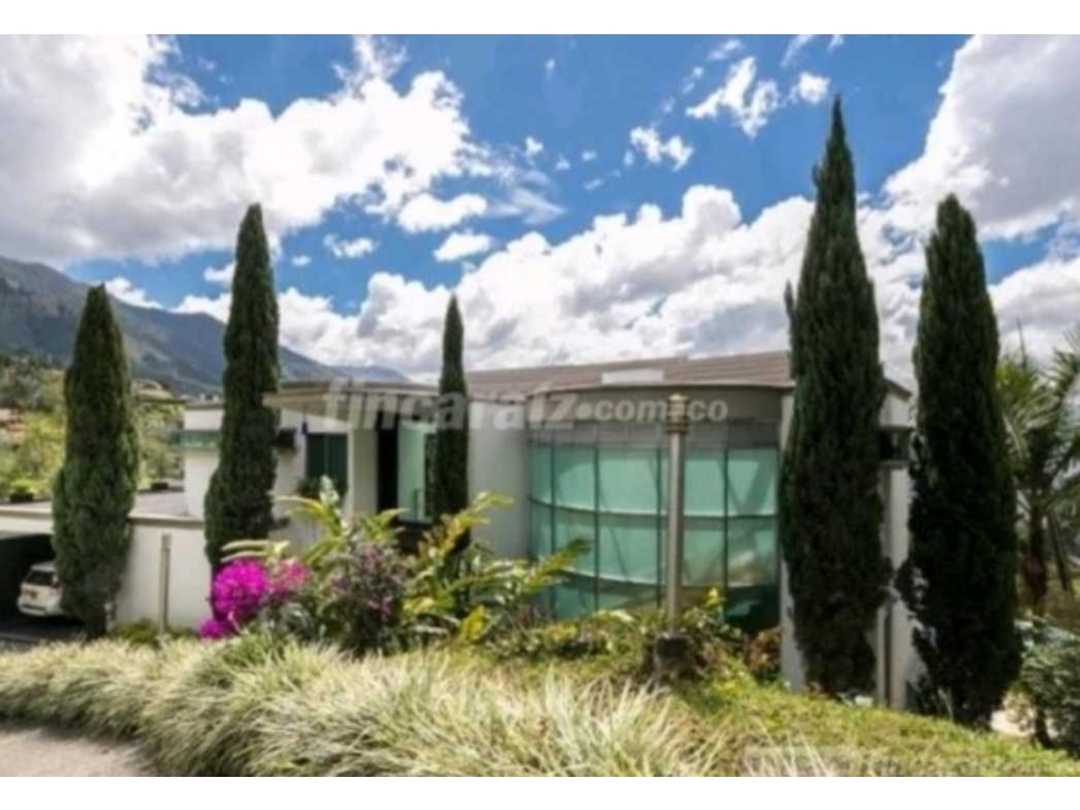 CASA ALTOS DEL POBLADO CON PISCINA Y VISTA 6 mil 500 millones — foto 3
