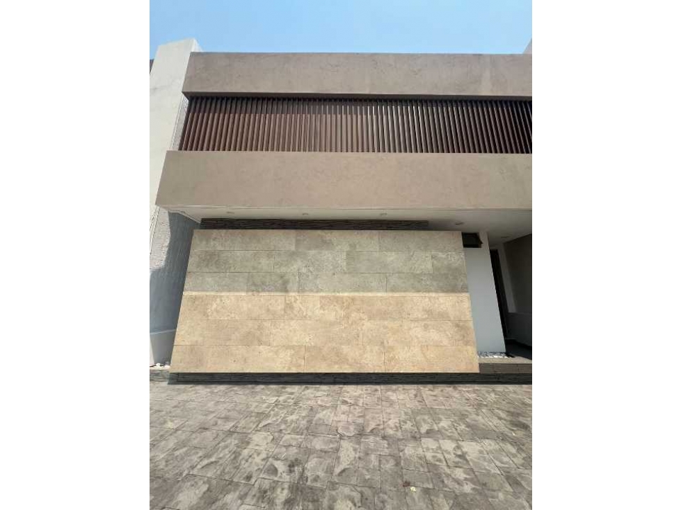 CASA ALTOZANO EXCELENTE UBICACION NUEVA