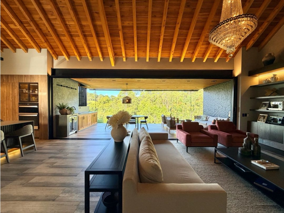 Casa amoblada | 2.036 m² de lote | 370 m² construidos | Llanogrande — foto 4