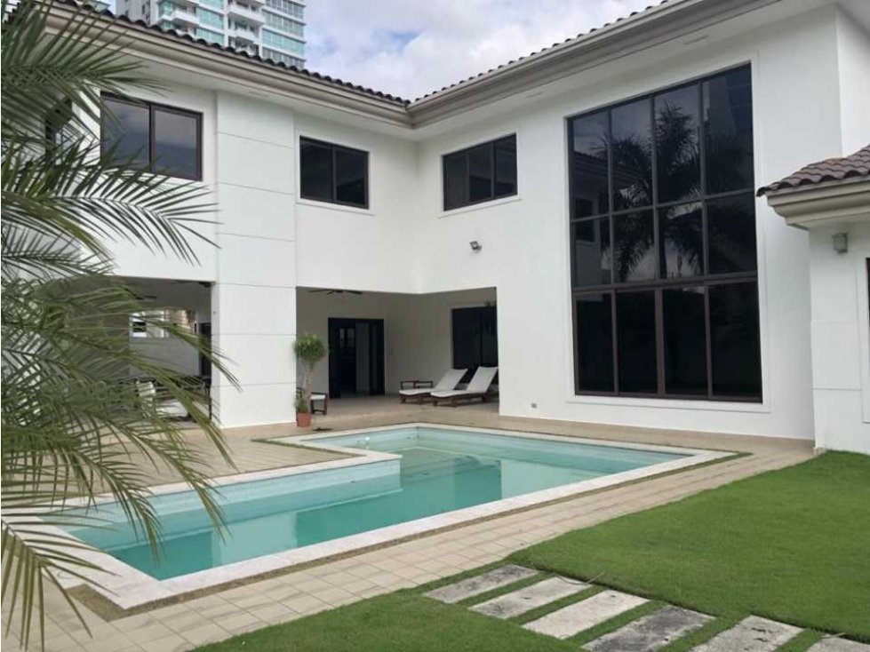 CASA EN COSTA DEL ESTE 4 RECAMAR CON PISCINA PRIVADA