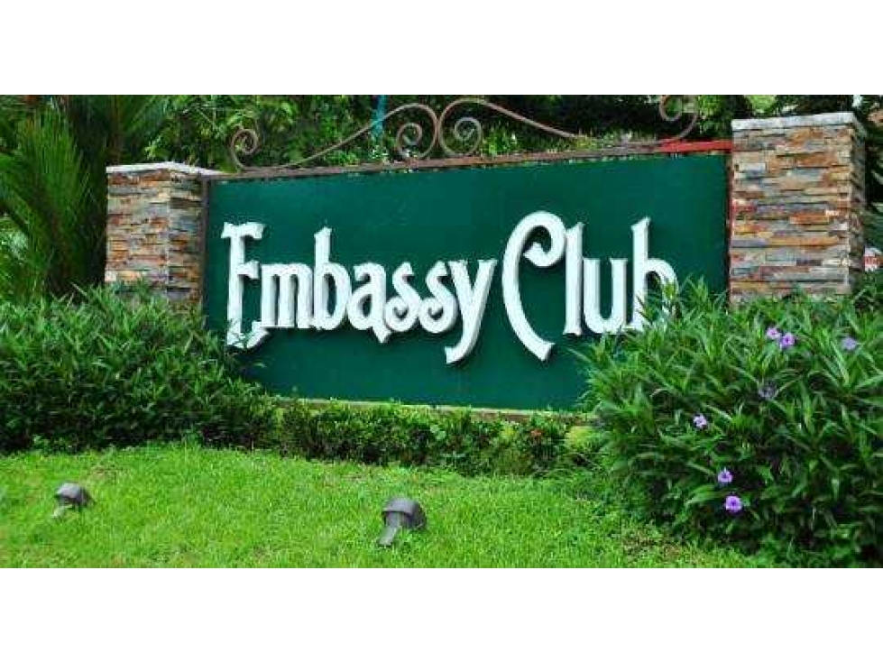CASA. AMOBLADA. EMBASSY CLUB CLAYTON
