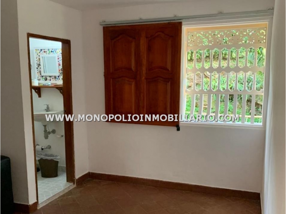 CASA AMOBLADA EN ARRENDAMIENTO - SECTO BARBOSA COD: 22624 - 3