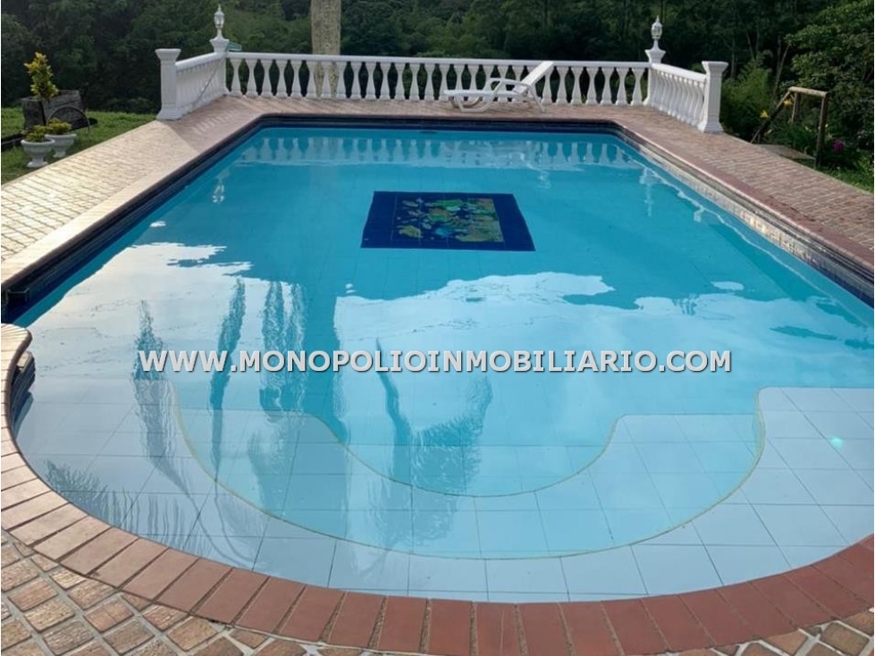 CASA AMOBLADA EN ARRENDAMIENTO - SECTO BARBOSA COD: 22624 - 5