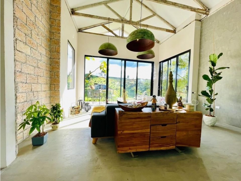 CASA PARA LA RENTA EN RIONEGRO VÍA AEROPUERTO GUARNE — foto 2