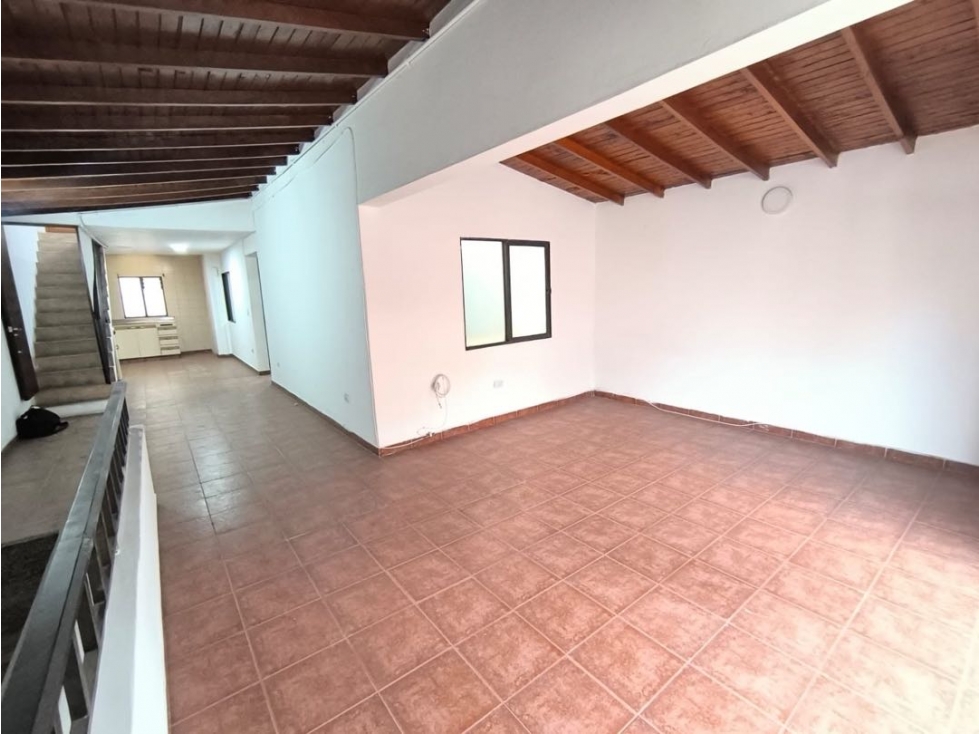 CASA AMPLIA | BARRIO CABAÑAS, BELLO EN VENTA M2256 — foto 2