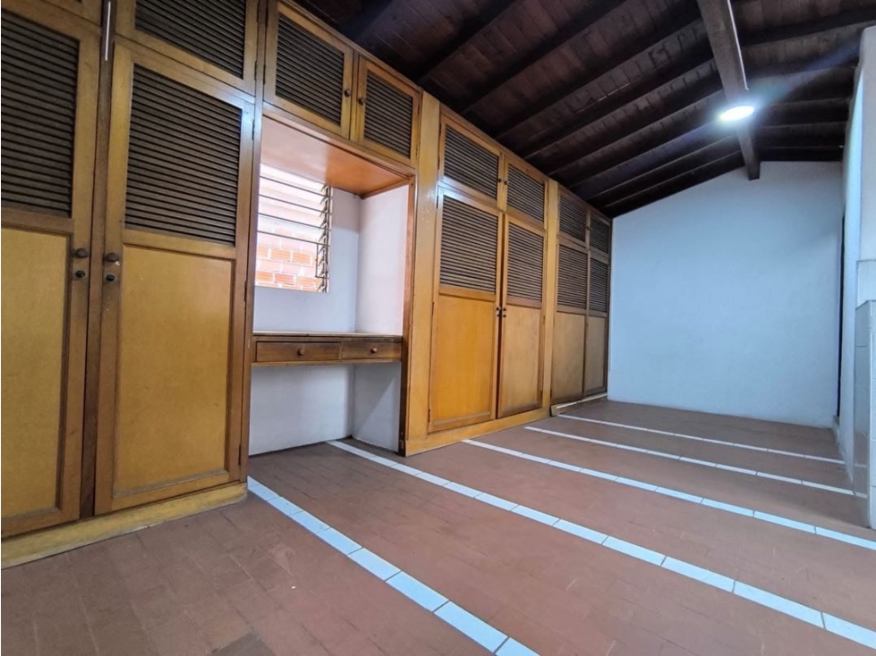 CASA AMPLIA | BARRIO CABAÑAS, BELLO EN VENTA M2256 — foto 6