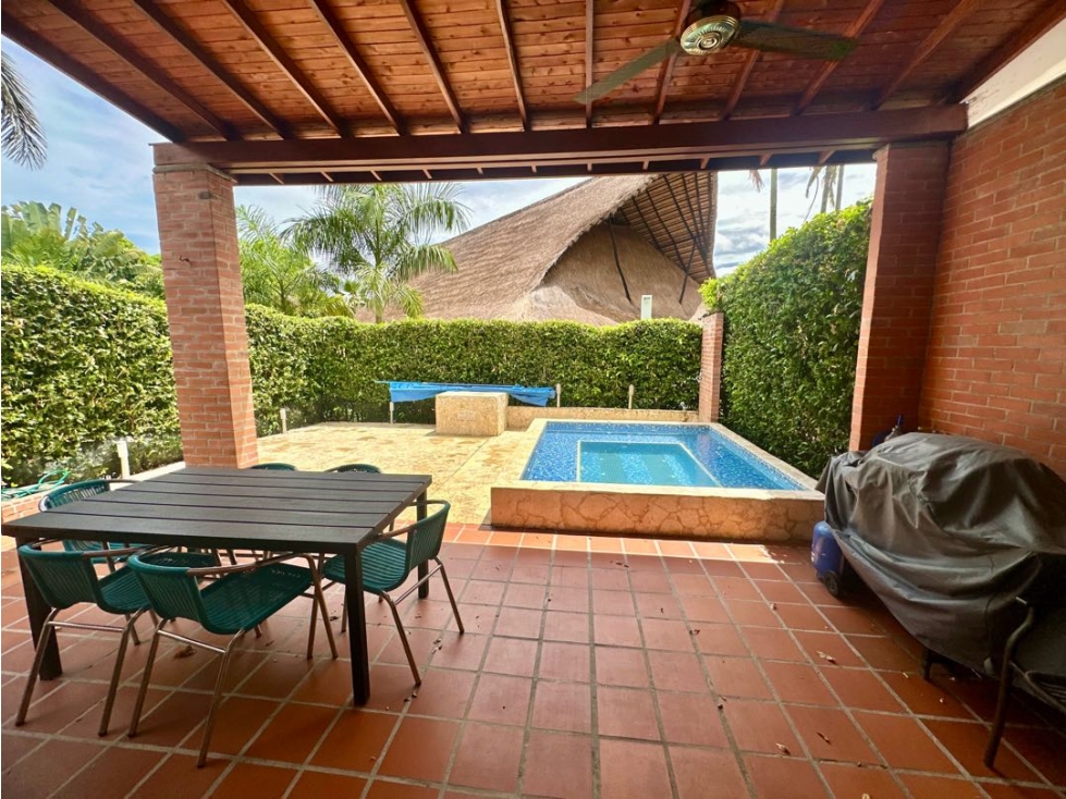 Casa Amplia con jacuzzi en venta Santa Fe de Antioquia — foto 2
