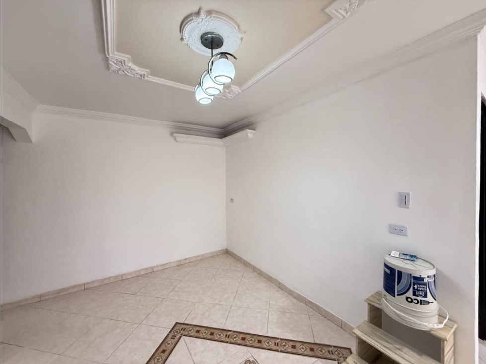 CASA AMPLIA CON LOCAL EN VENTA - COPACABANA CERCA AL PARQUE PRINCIPAL — foto 4