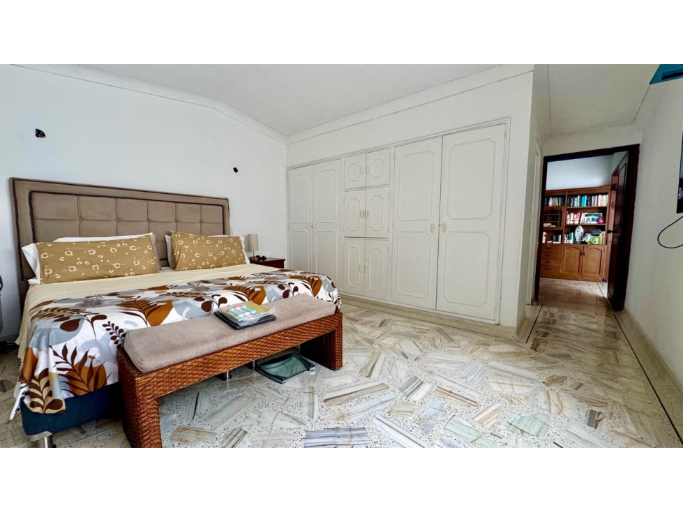 Casa amplia de dos pisos en venta - Barrio Las Mercedes Palmira Valle — foto 4