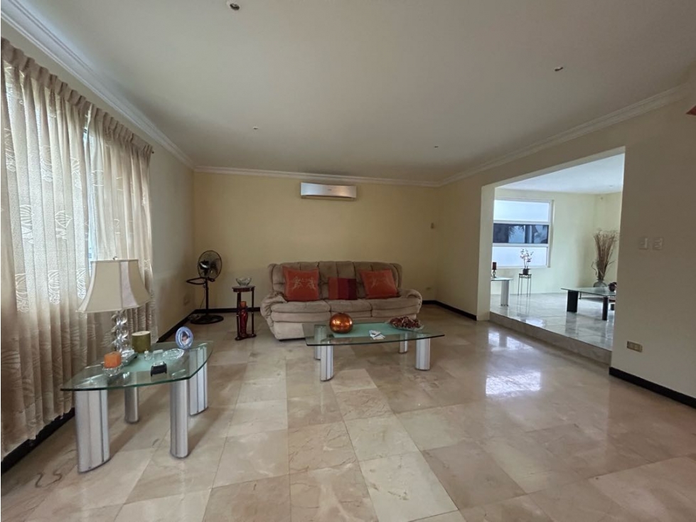 Casa amplia de oportunidad - Km 8.5 vía Samborondón — foto 2