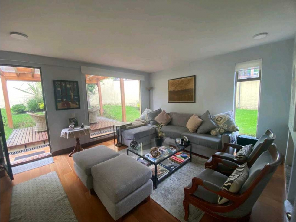 CASA EN VENTA EN CALATRAVA CON JARDIN PRIVADO LOTE DE 250 MTS — foto 3