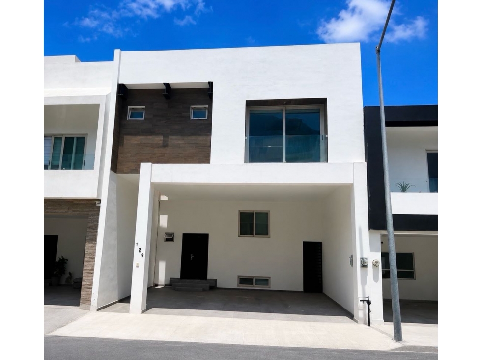 Casa Amplia Equipada en Cumbres Elite Premier de 4 niveles, García - 1