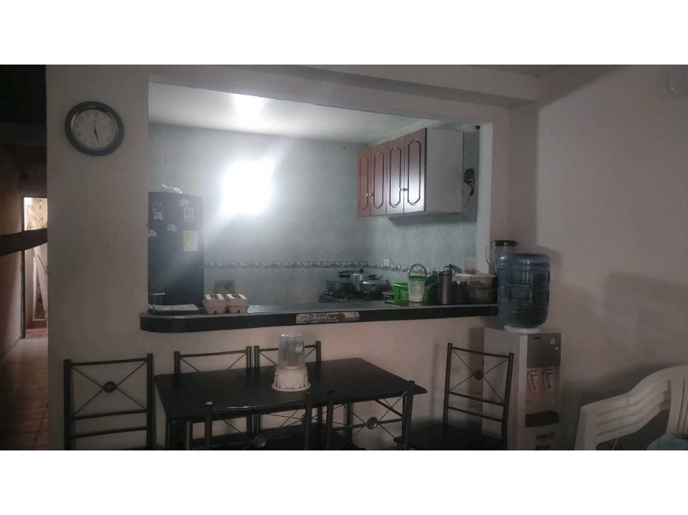 Casa amplia uso comercial uso familiar sector Alcazares- 005K — foto 3