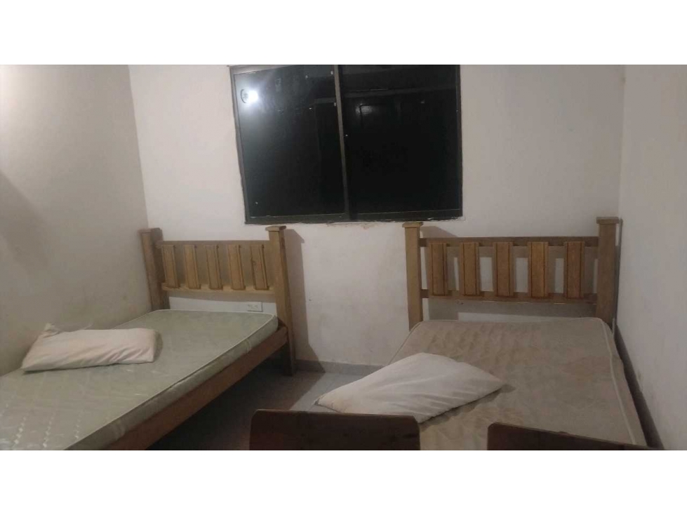 Casa amplia uso comercial uso familiar sector Alcazares- 005K — foto 6