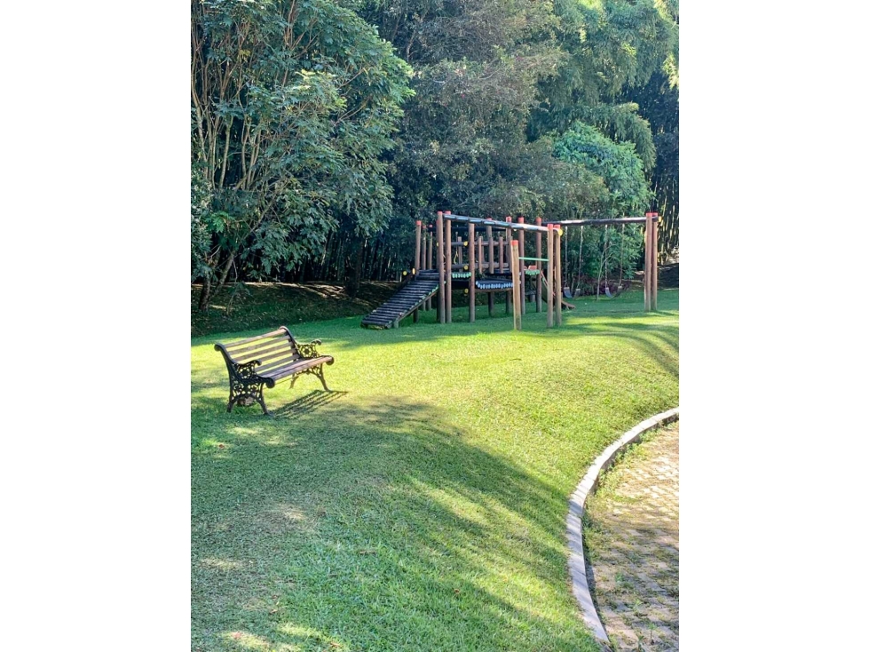 Casa amplia y cálida en El Retiro, unidad cerrada. — foto 6