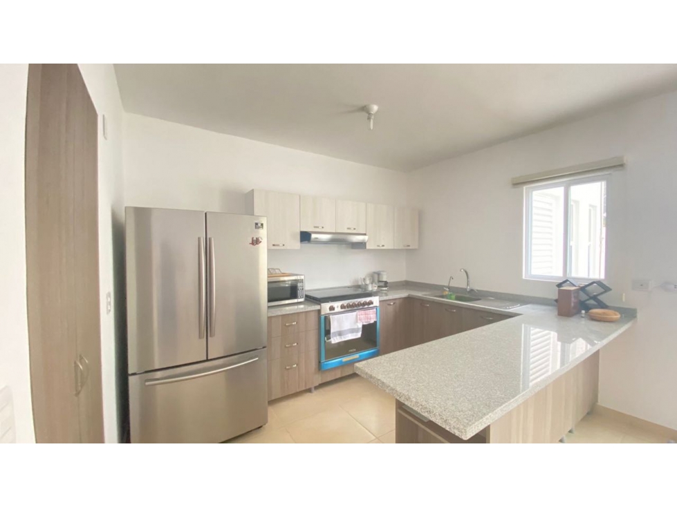CASA AMUEBLADA EN RENTA CON ALBERCA PRIVADA | JARDINES DEL SUR 4 — foto 3