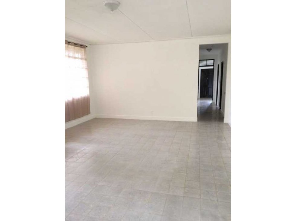 ALQUILER CASA EN ANCÓN 3REC TC — foto 6