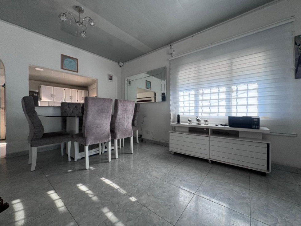 Casa + apartamento en venta Esquinero sobre Av. del rio — foto 3