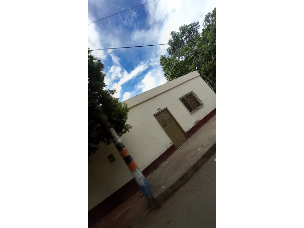 CASA AVENIDA 20 No 20B-38 BARRIO LA MAGDALENA