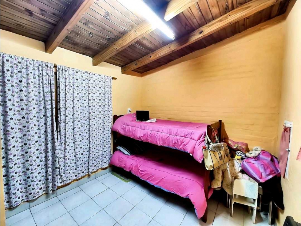 VENTA DE HERMOSA CASA BARRIO TITARELLI- LOS CAMPAMENTOS, RIVADAVIA - 5