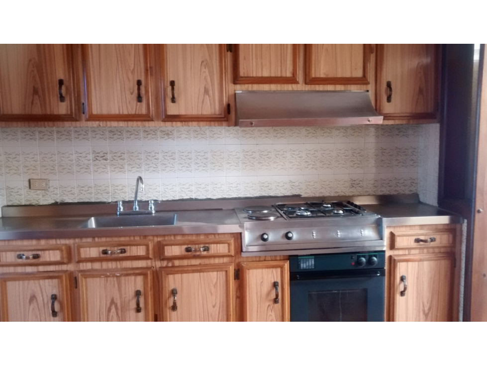 SE VENDE CASA EN NUEVA AUTOPISTA BOGOTA — foto 4