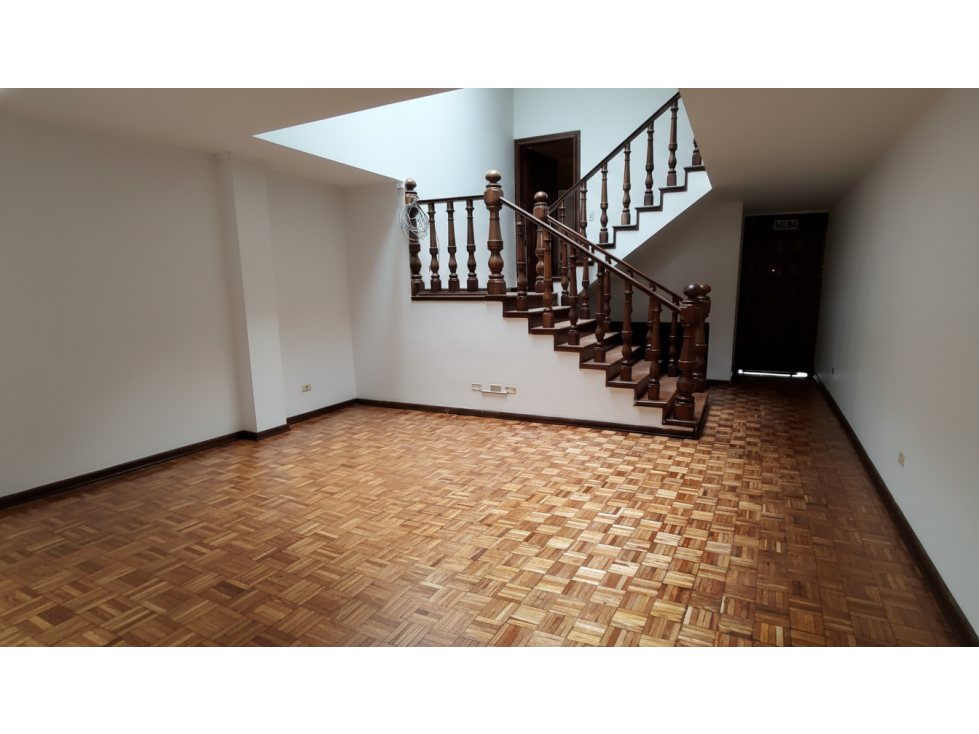SE VENDE CASA EN NUEVA AUTOPISTA BOGOTA — foto 2