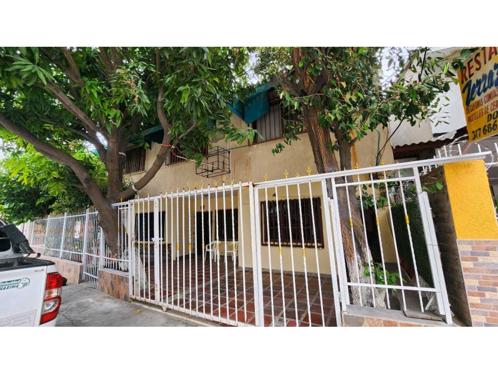 Casa Bifamiliar con excelente ubicación cerca al Centro 005