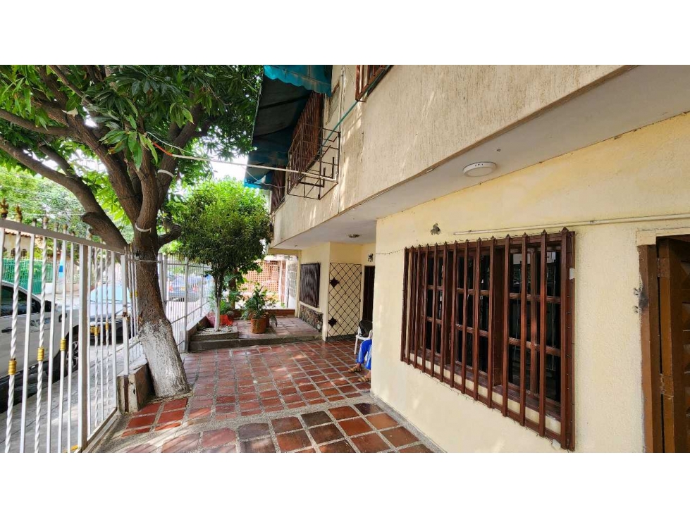 Casa Bifamiliar con excelente ubicación cerca al Centro 005 — foto 2