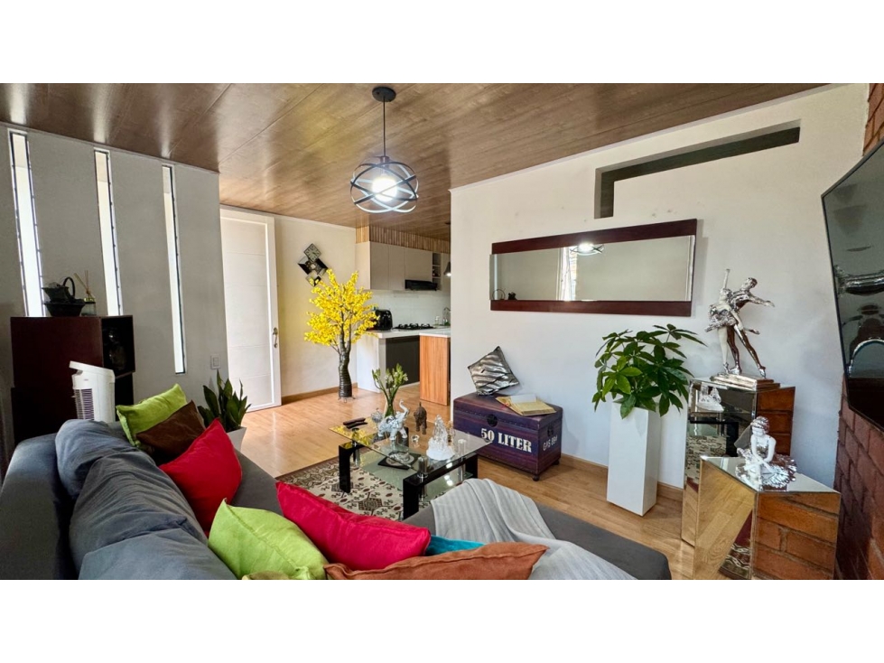 Casa bifamiliar de dos pisos en venta - Barrio El Sembrador Palmira