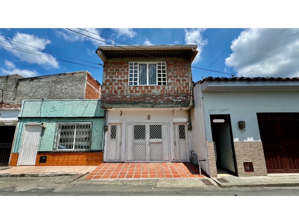 Casa bifamiliar de dos pisos más terraza en venta Barrio Nuevo Palmira