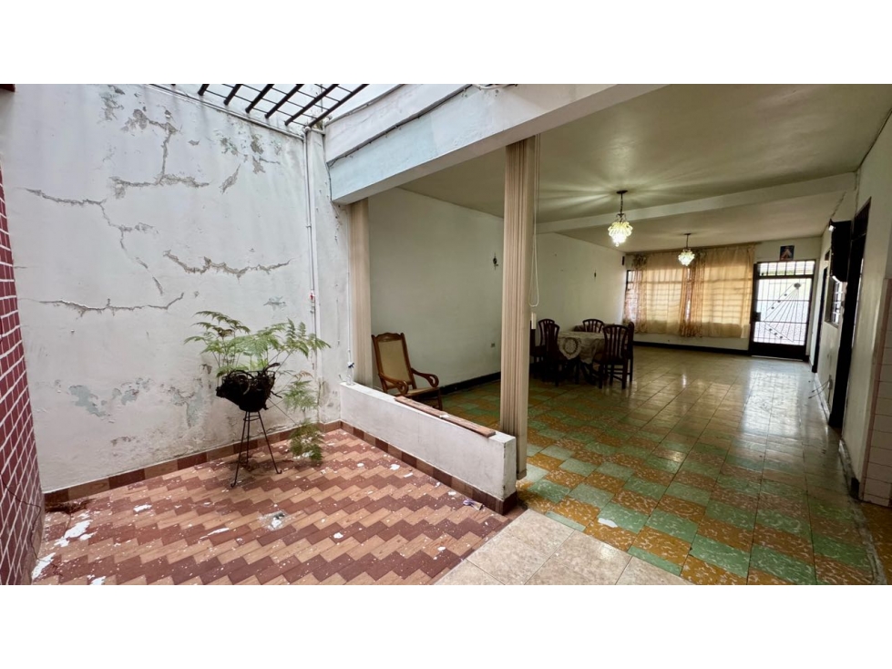 Casa bifamiliar de tres pisos con terraza en venta - El Recreo Palmira — foto 3