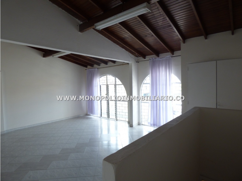 CASA BIFAMILIAR EN ARRIENDO - SECTOR SIMON BOLIVAR COD: 22964 - 2