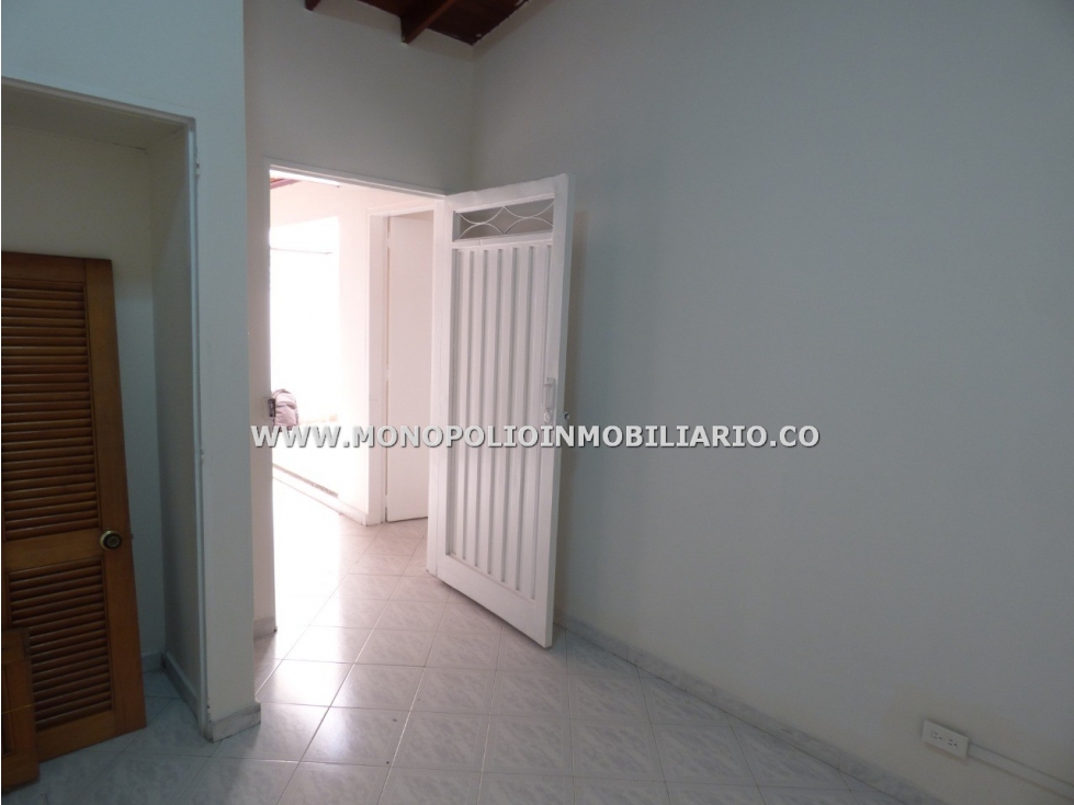 CASA BIFAMILIAR EN ARRIENDO - SECTOR SIMON BOLIVAR COD: 22964 - 6