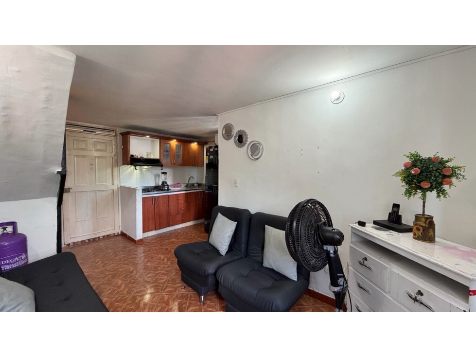 CASA BIFAMILIAR EN VENTA EN NIQUIA - BELLO