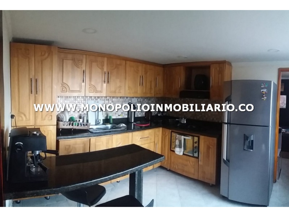 CASA BIFAMILIAR EN VENTA - SECTOR PEDREGAL COD: 25877 - 1