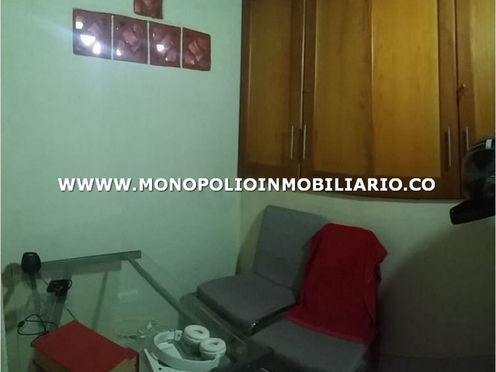 CASA BIFAMILIAR EN VENTA - SECTOR PEDREGAL COD: 25877 - 3