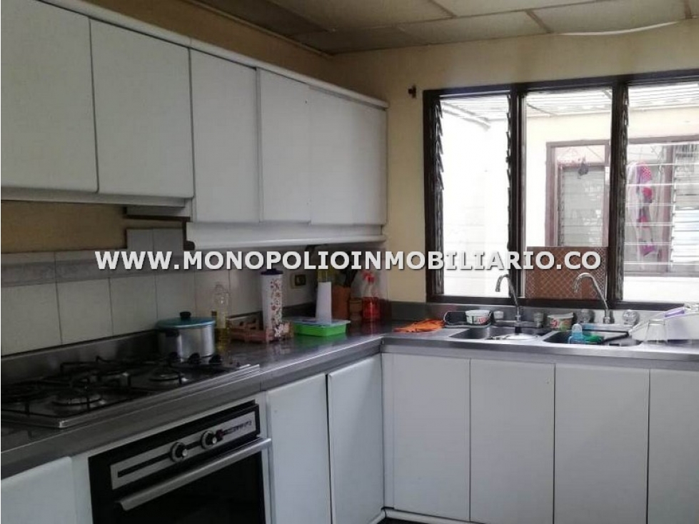 CASA BIFAMILIAR EN VENTA - SECTOR SANTA FE, GUAYABAL COD: 22359 - 6