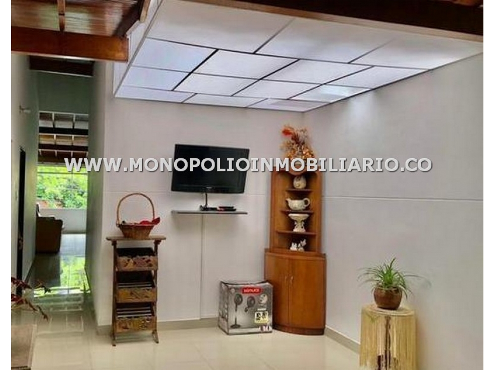 CASA BIFAMILIAR EN VENTA - SECTOR SIMON BOLIVAR COD: 21756 - 3