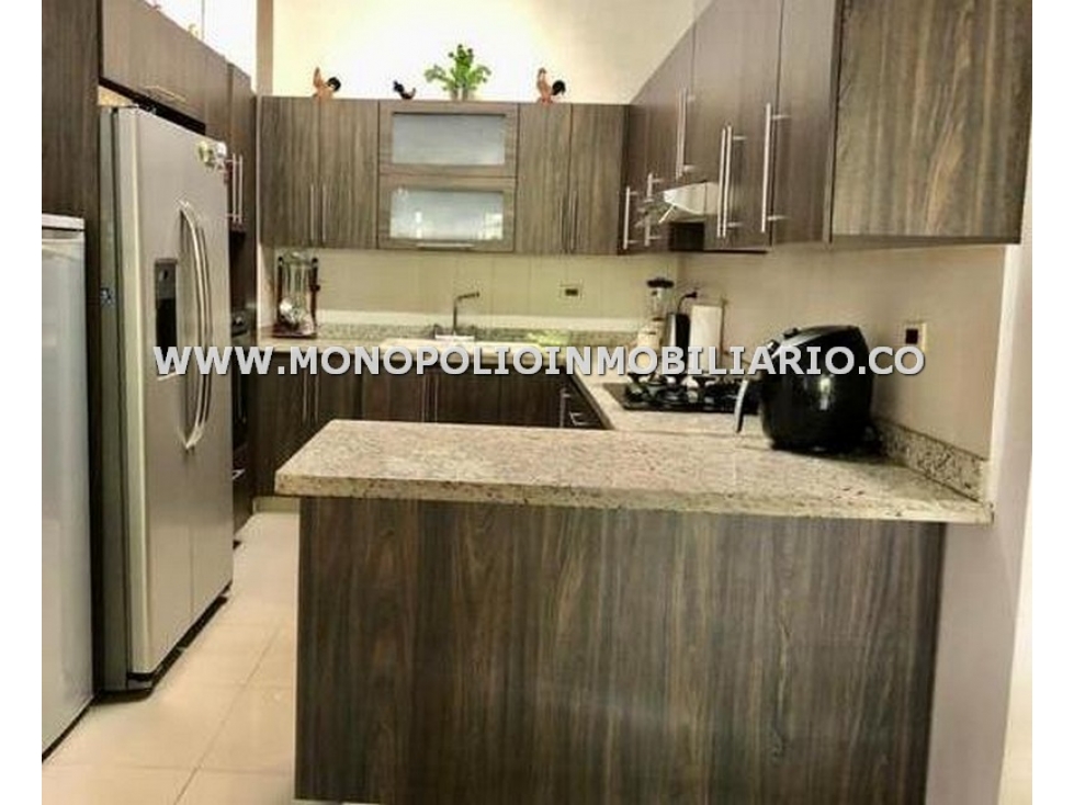 CASA BIFAMILIAR EN VENTA - SECTOR SIMON BOLIVAR COD: 21756 - 5