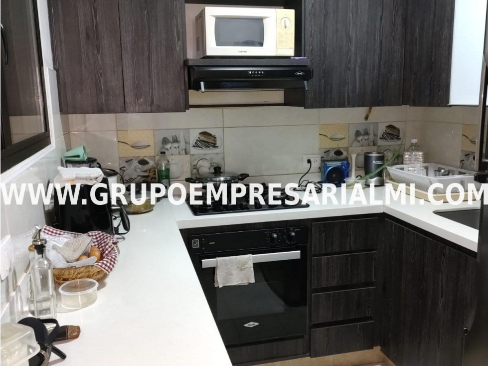 CASA BIFAMILIAR EN VENTA - SECTOR BARRIO NUEVO, BELLO COD: 27763 - 2