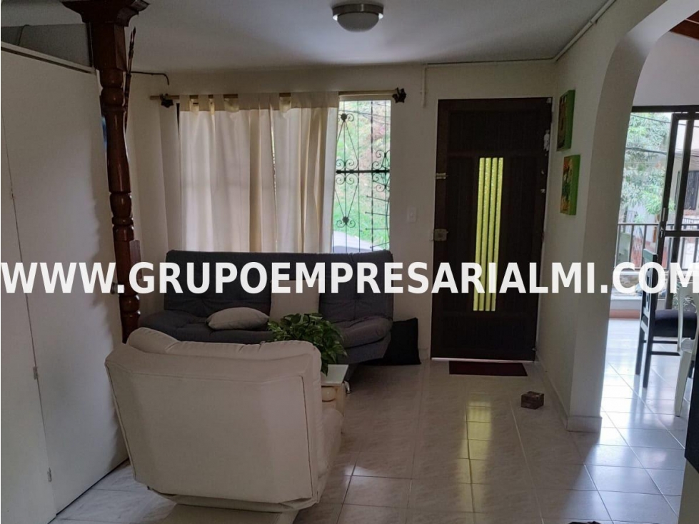 CASA BIFAMILIAR EN VENTA - SECTOR BARRIO NUEVO, BELLO COD: 27763 - 4